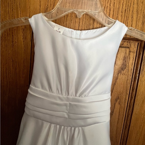 Kid Collection Dress - Picture 2 of 5